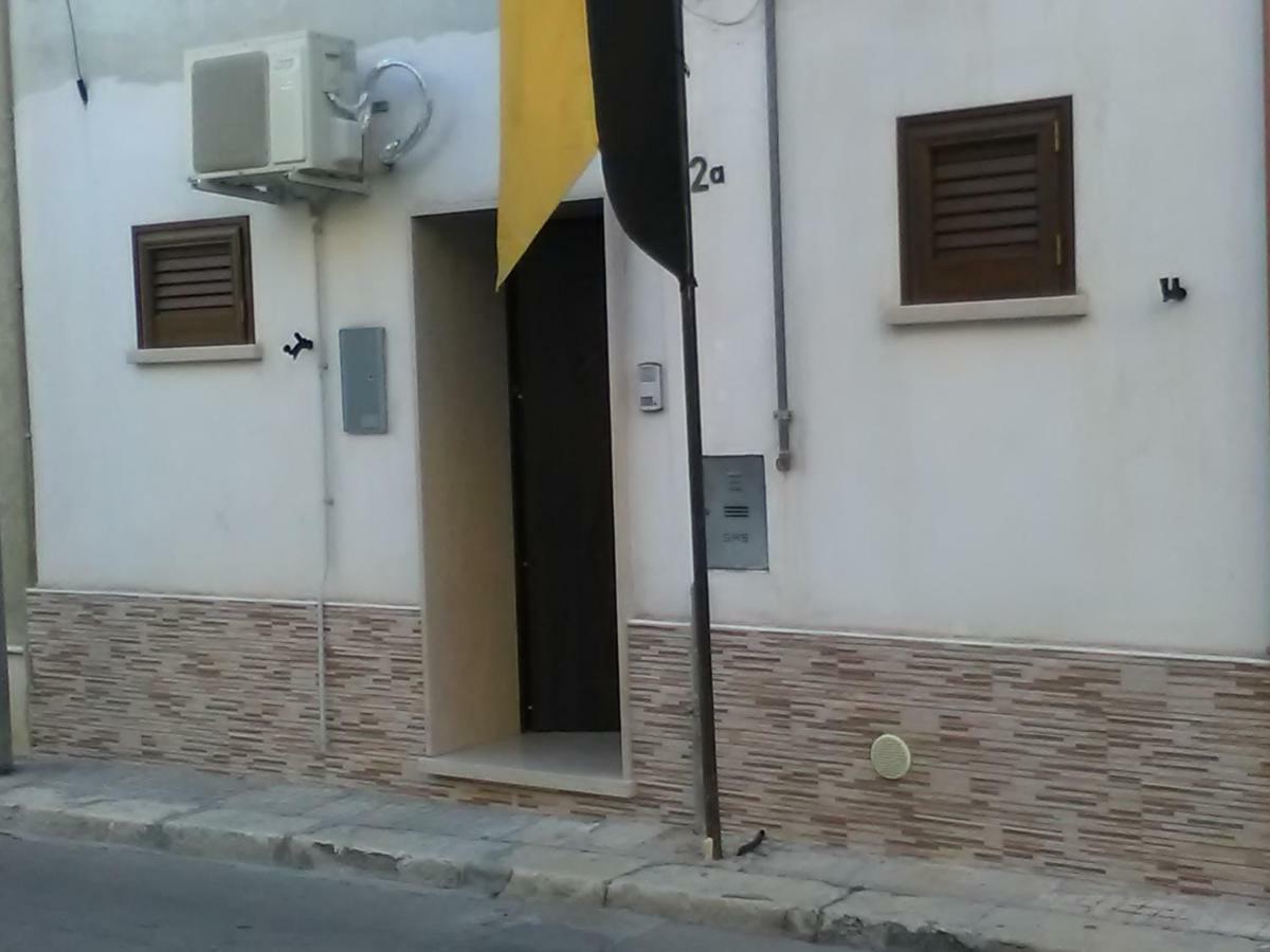 Elisea House Appartement Oria  Buitenkant foto